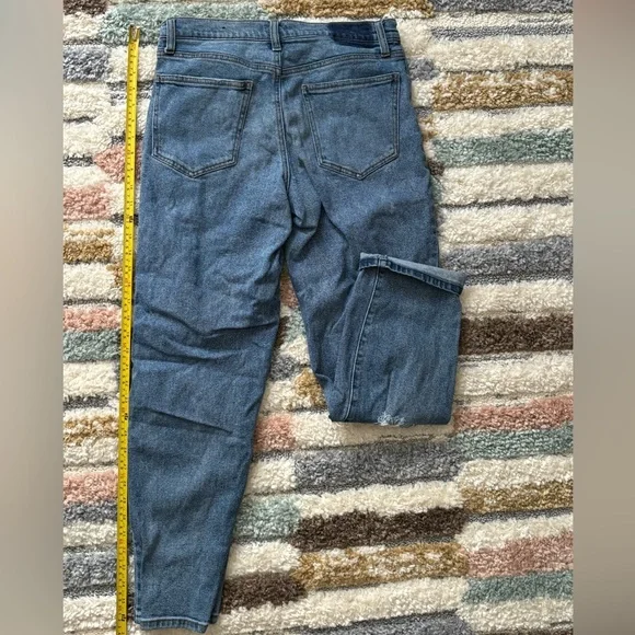 Women’s size 5 Fashion Nova Distressed Skinny Jeans - Picture 3 of 3